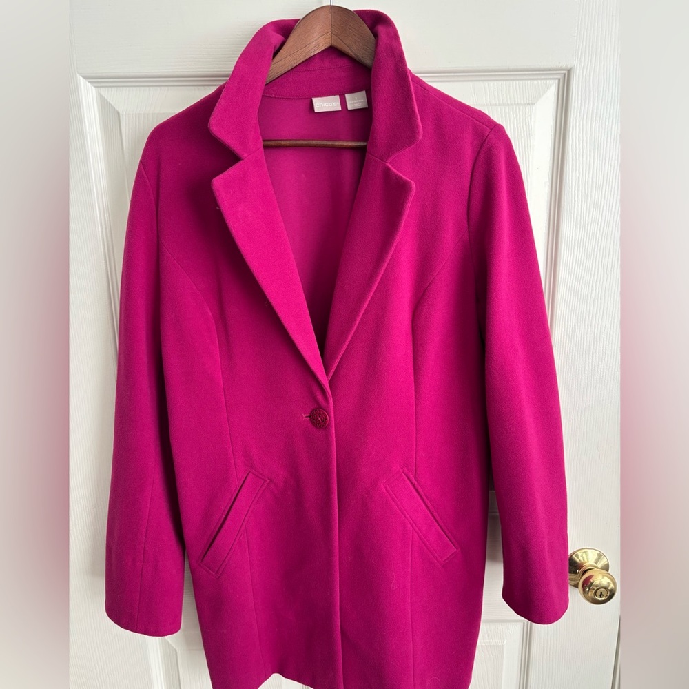 CHICO’S VIBRANT MAGENTA KNIT 3/4 LENGTH SINGLE BUTTON OVERCOAT.   SZ 2 or SZ 12
